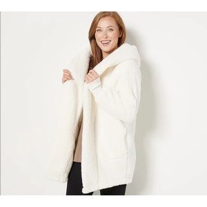 G.I.L.I Ivory regular oversized hoodie Sherpa lounger